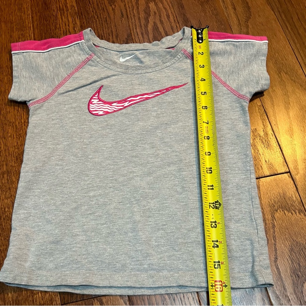 *CLEARANCE* Nike Kids Gray T-Shirt with Pink Accents - Size 6X - Picture 9 of 9